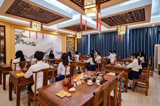 报读重庆卫生学校的高级护理专业需要哪些条件