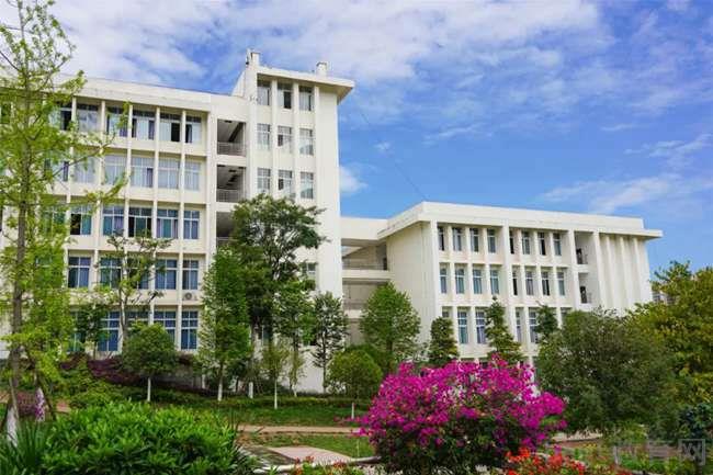 四川民办五年制大专学校有哪些 成都五年制大专名单